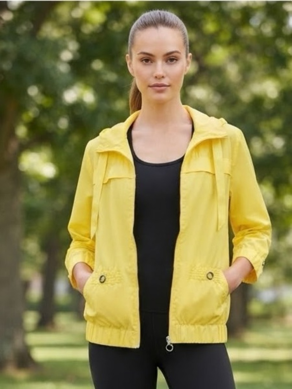NY & Company Comfort Zone Lightweight Jacket Size Medium